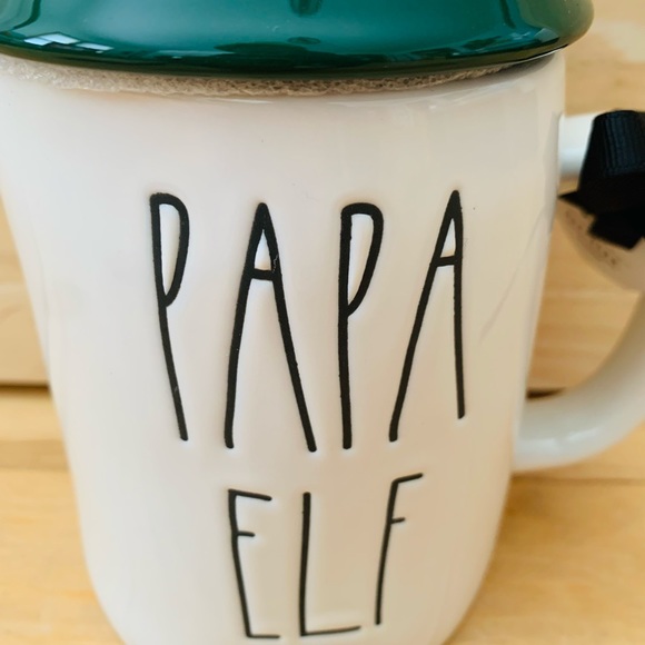 Rae Dunn PAPA ELF with hat topper mug - Picture 4 of 12